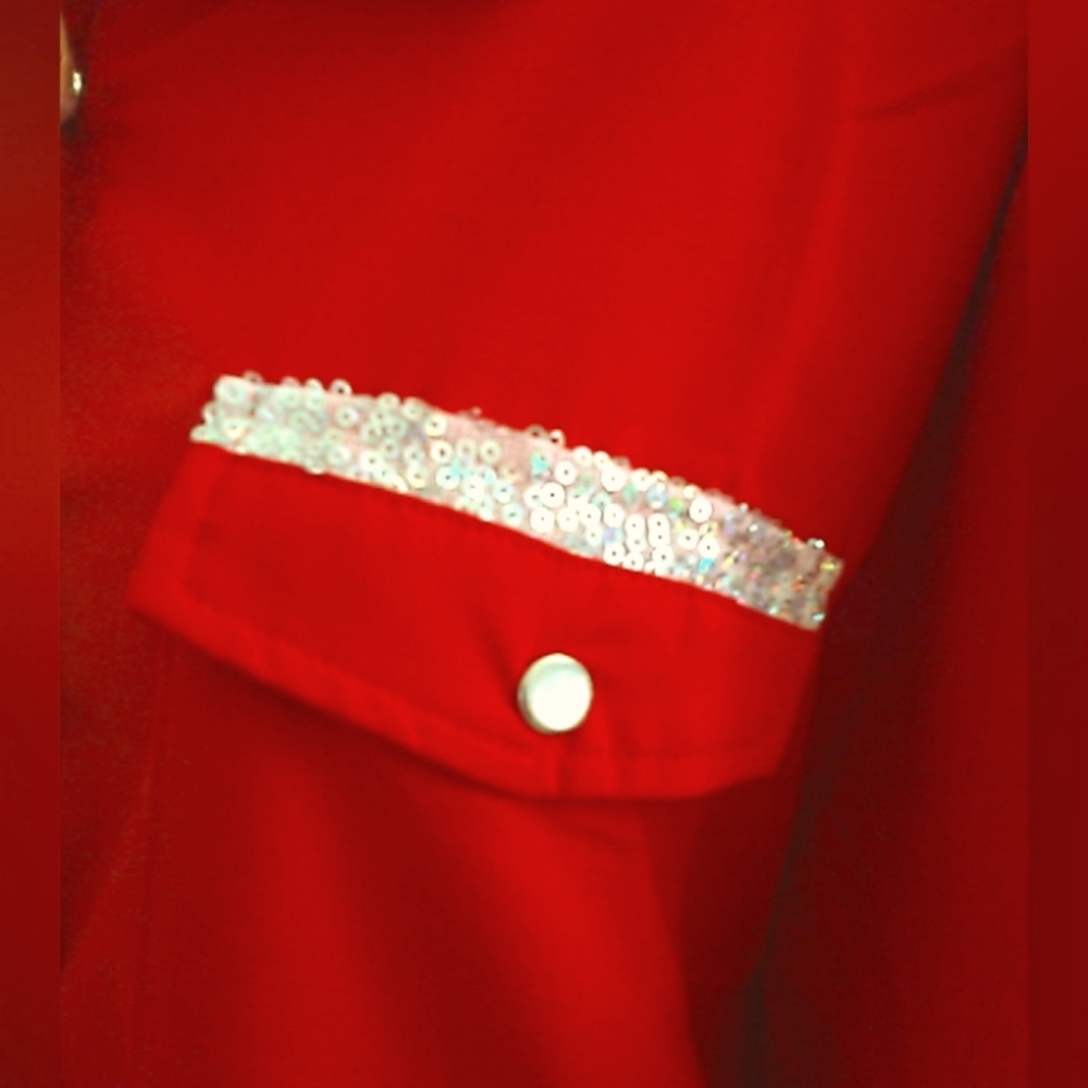 BNWT L&B Red SNAP DOWN BLOUSE FRONT POCKETS W/ SEQUINS COW PRINT DETAIL SZ. 2X - Picture 7 of 9